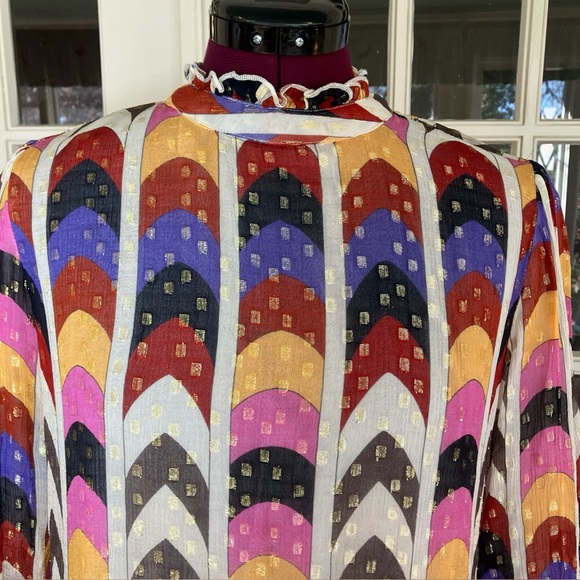 Oliphant Milano Peplum Blouse – Multicolor Print – Size Medium - like new! - Picture 4 of 11